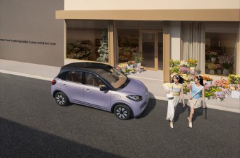 新华出版社发布「2025年度瞬间」三张图看懂中国汽车这一年的韧性发展